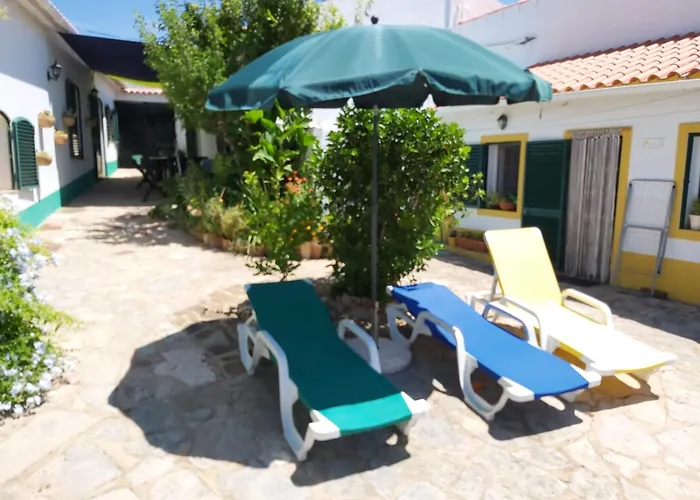 Дом отдыха Casa Delfim - Casas Azul&verde Альте